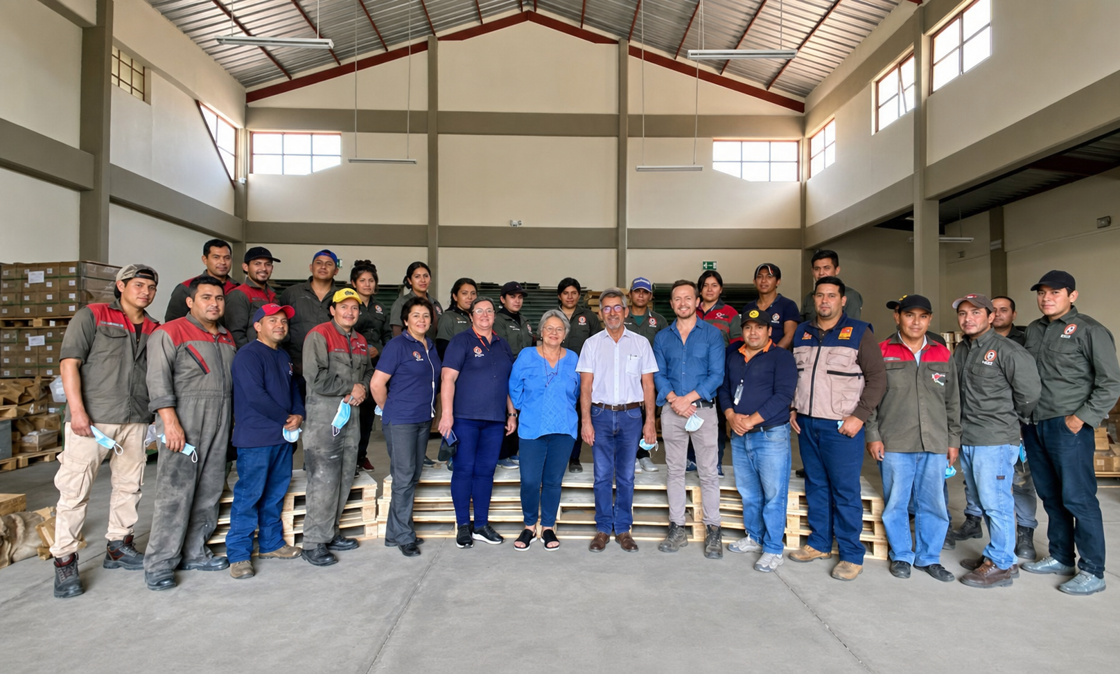 Equipo de la familia RALE reunido en sus instalaciones